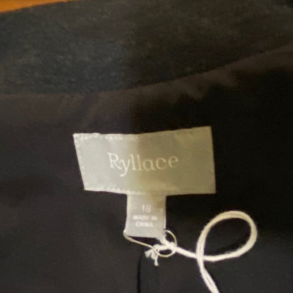 New Ryllace Gray Blazer / Jacket - Picture 7 of 13